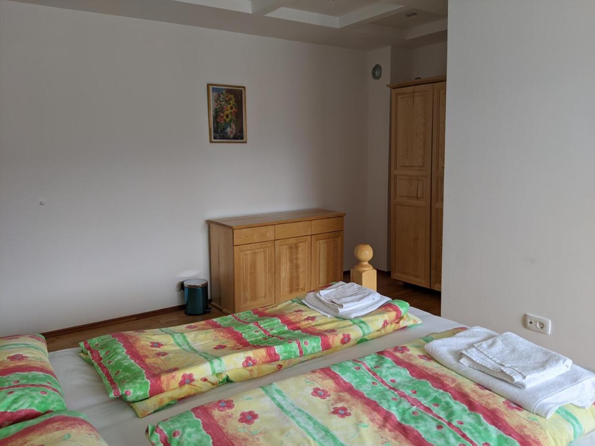 Apartments & Restaurant Abas Плав Экстерьер фото
