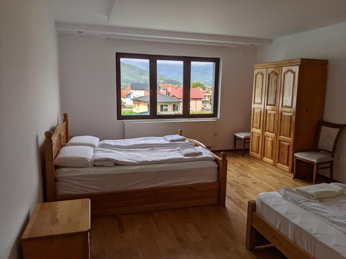 Apartments & Restaurant Abas Плав Экстерьер фото