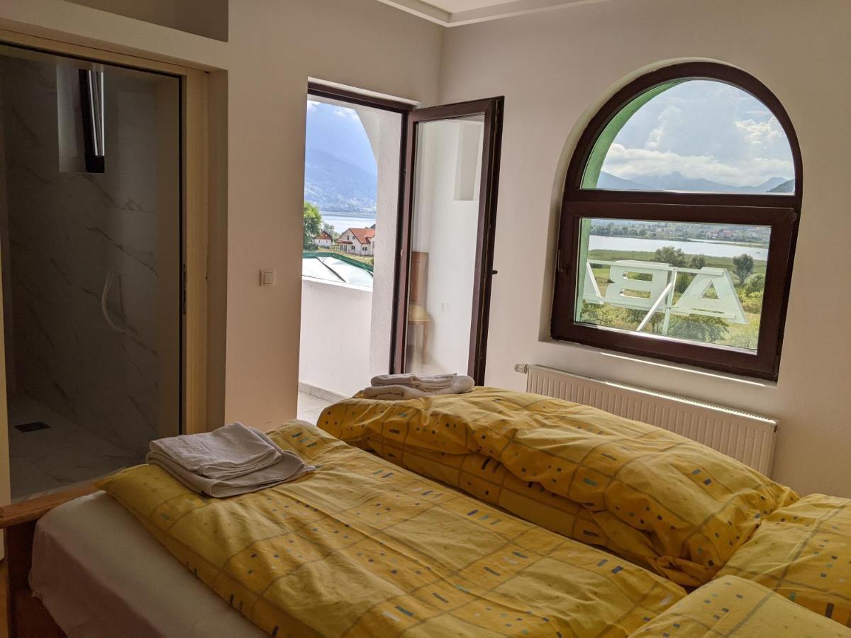 Apartments & Restaurant Abas Плав Экстерьер фото