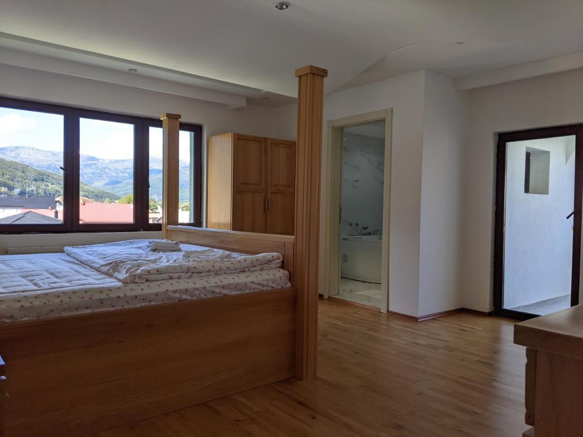 Apartments & Restaurant Abas Плав Экстерьер фото