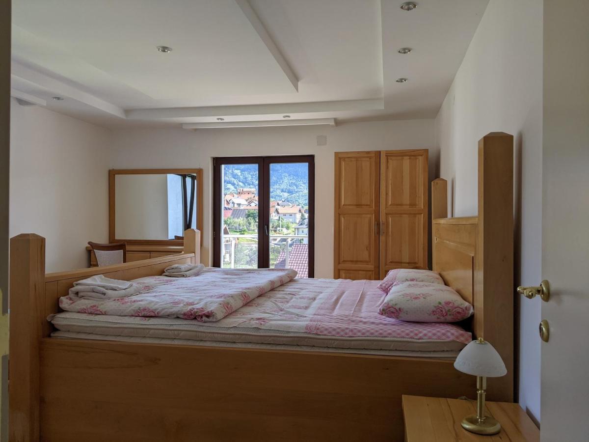 Apartments & Restaurant Abas Плав Экстерьер фото