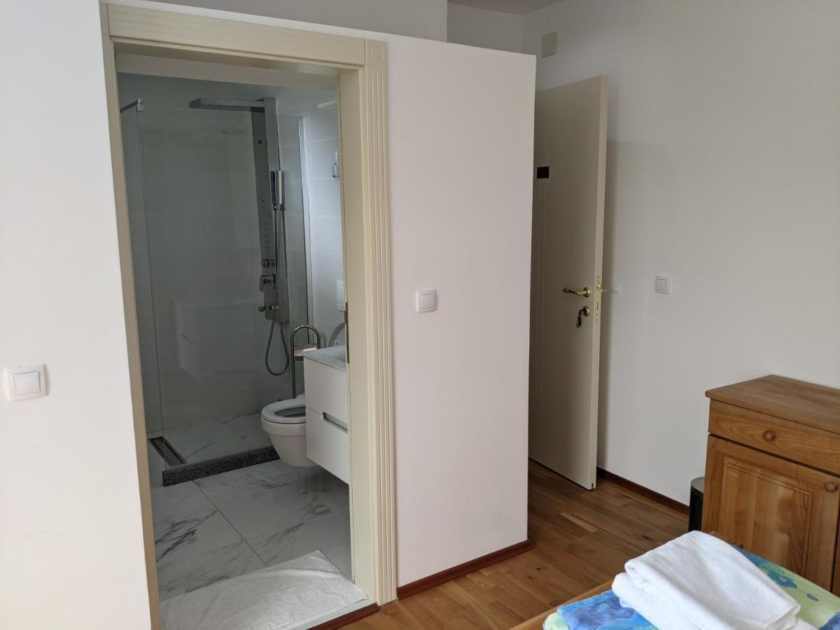 Apartments & Restaurant Abas Плав Экстерьер фото
