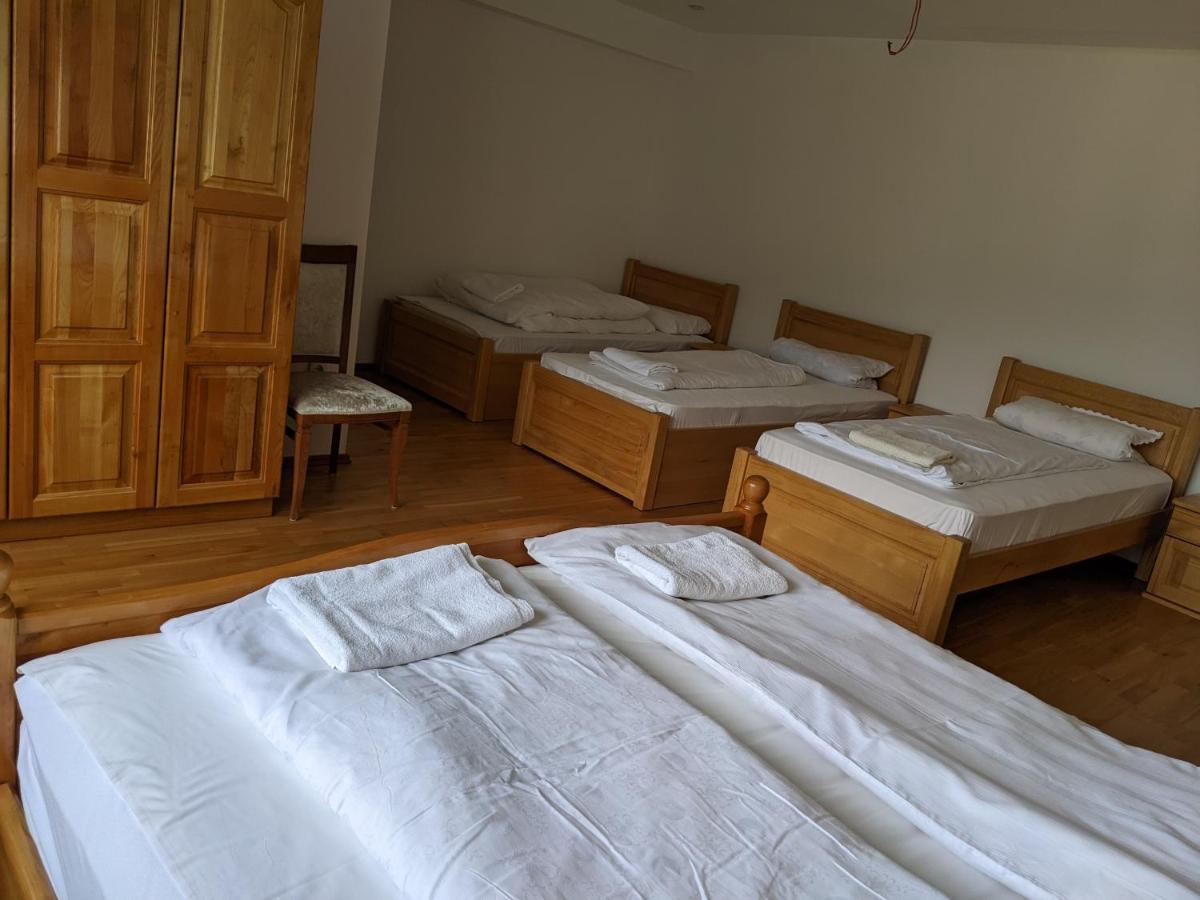 Apartments & Restaurant Abas Плав Экстерьер фото