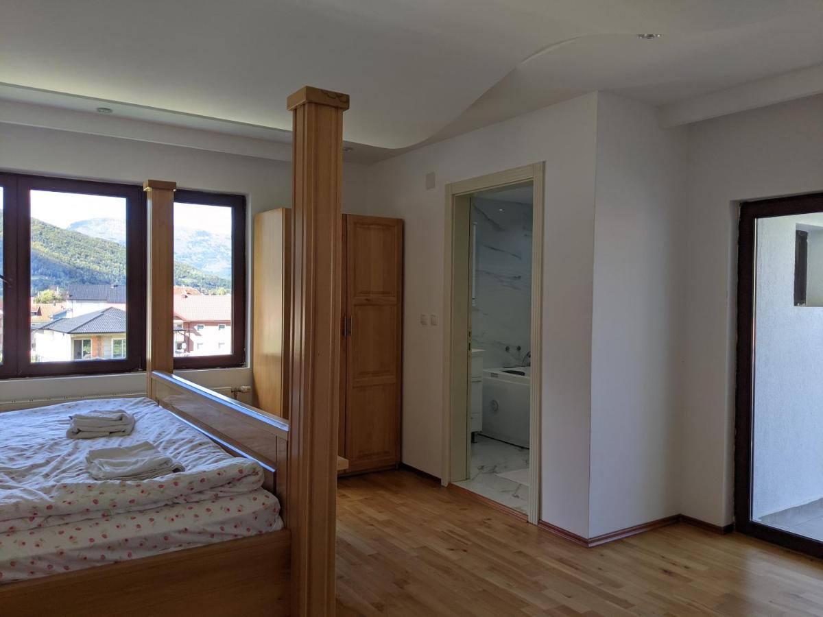Apartments & Restaurant Abas Плав Экстерьер фото
