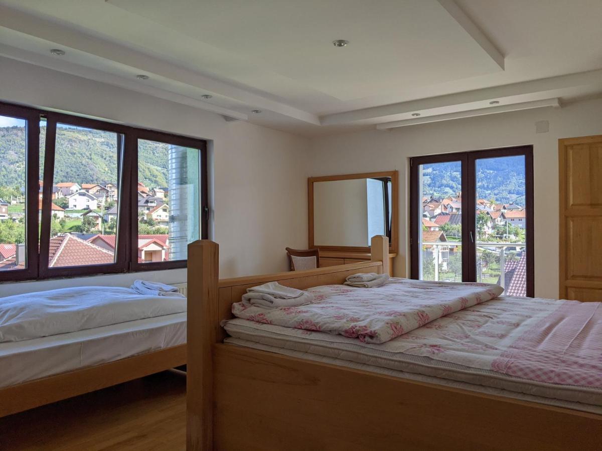 Apartments & Restaurant Abas Плав Экстерьер фото