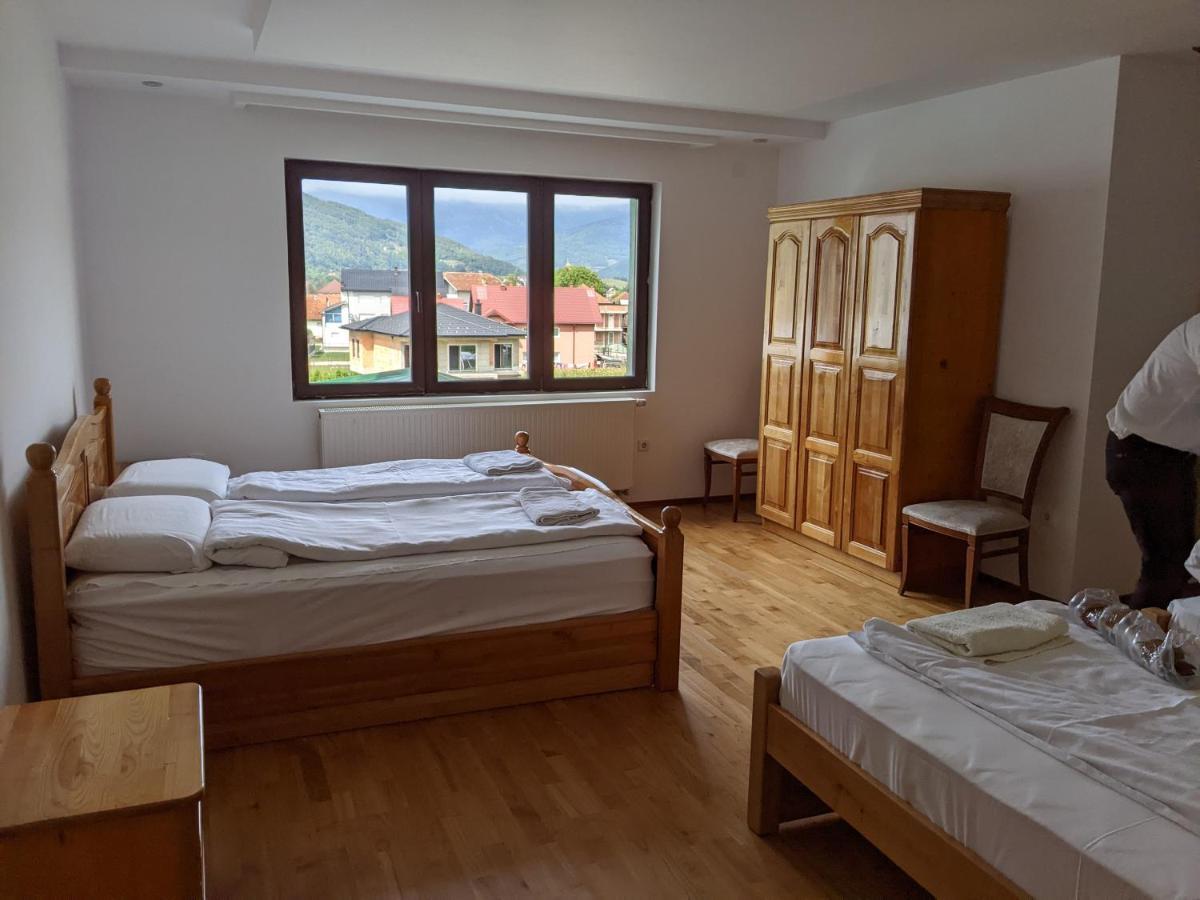 Apartments & Restaurant Abas Плав Экстерьер фото