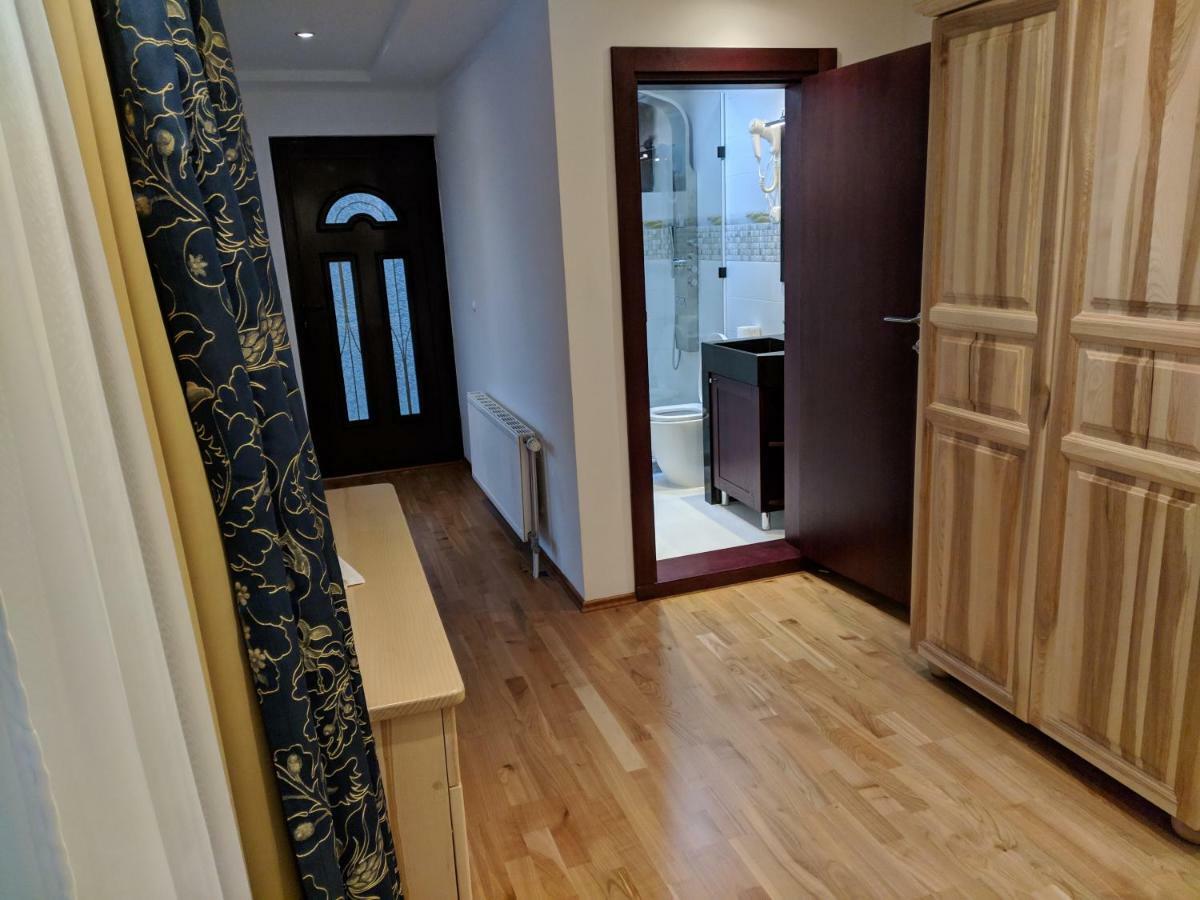 Apartments & Restaurant Abas Плав Экстерьер фото