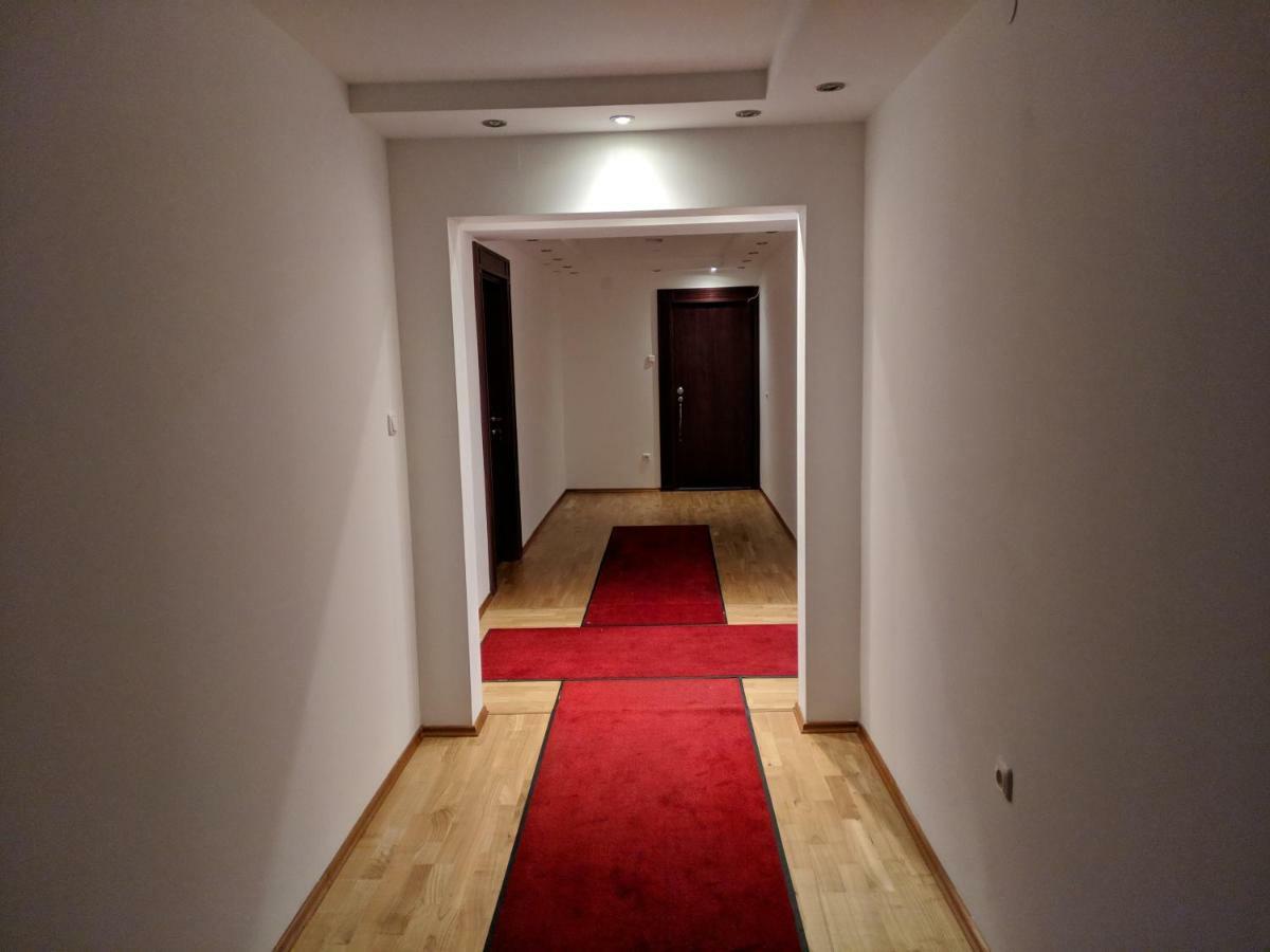 Apartments & Restaurant Abas Плав Экстерьер фото