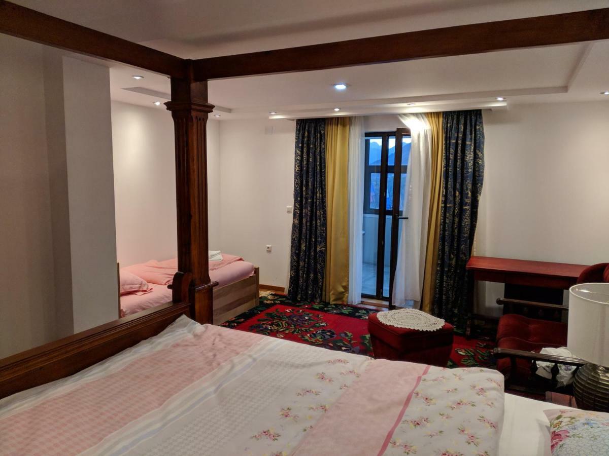 Apartments & Restaurant Abas Плав Экстерьер фото