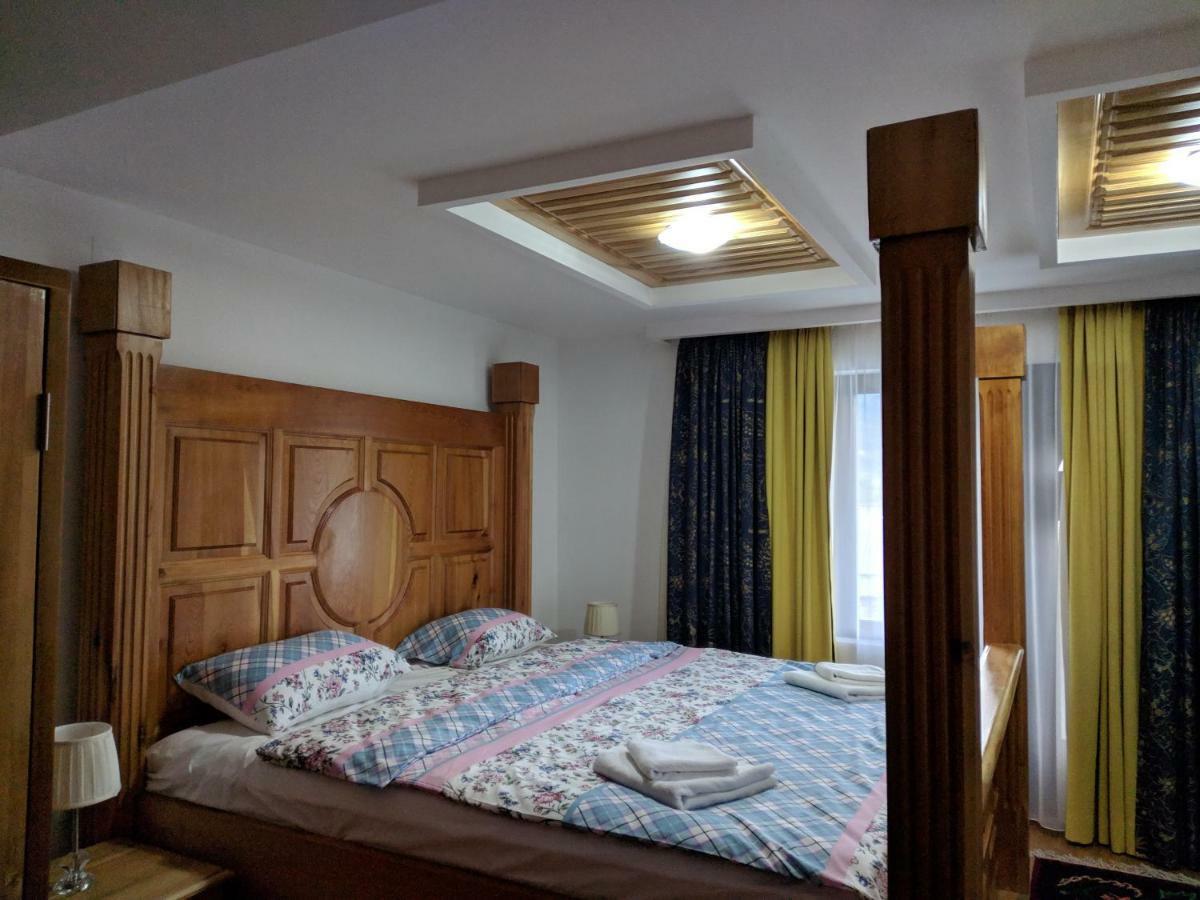 Apartments & Restaurant Abas Плав Экстерьер фото