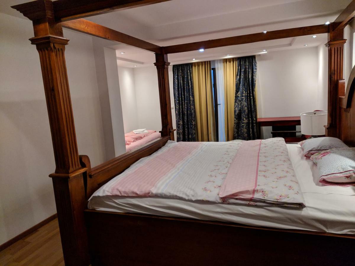 Apartments & Restaurant Abas Плав Экстерьер фото