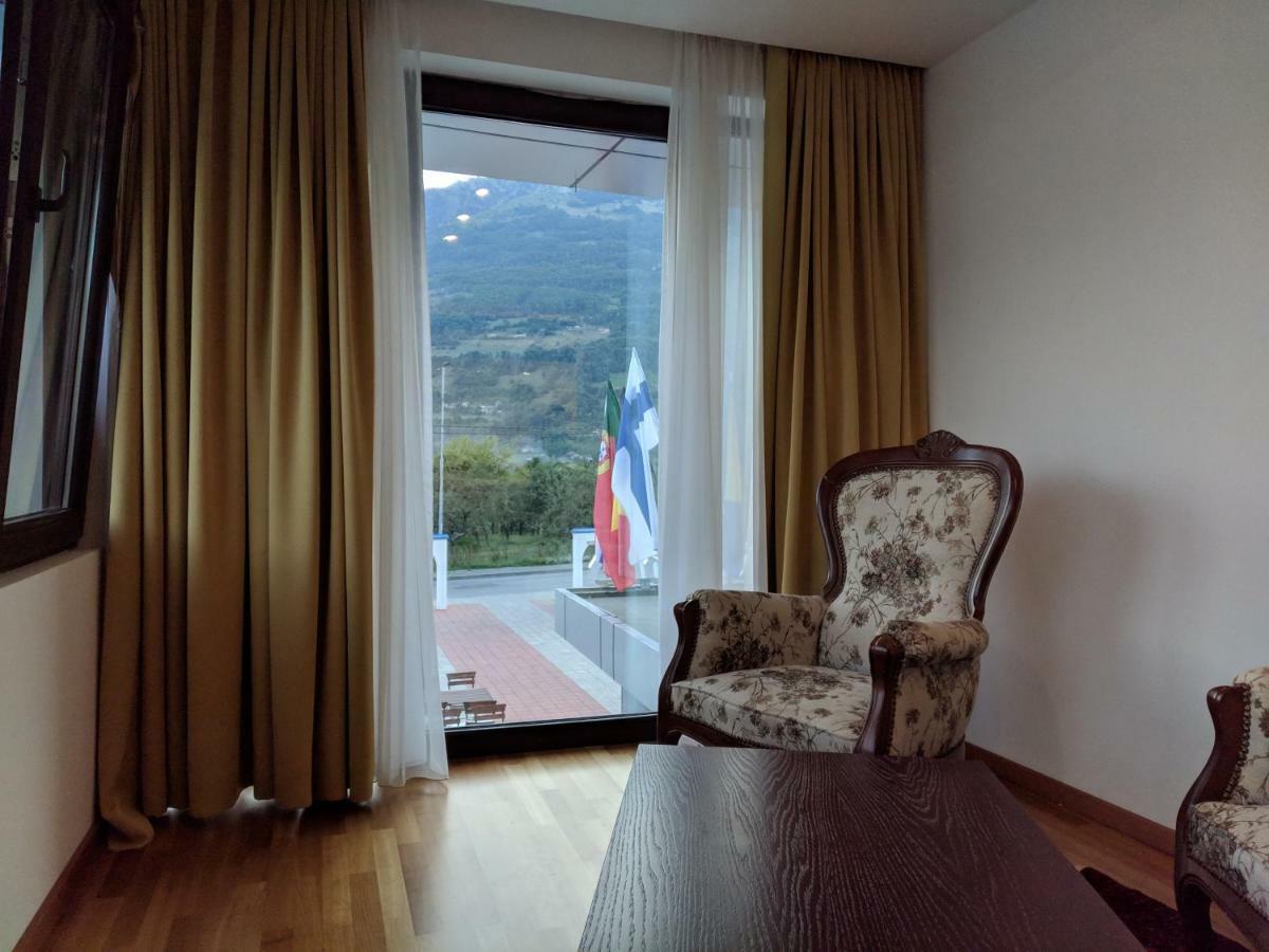 Apartments & Restaurant Abas Плав Экстерьер фото
