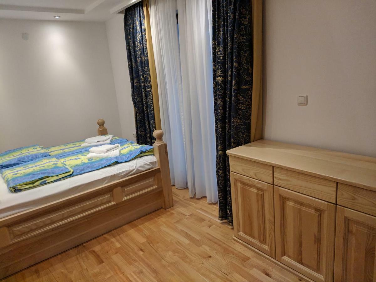 Apartments & Restaurant Abas Плав Экстерьер фото