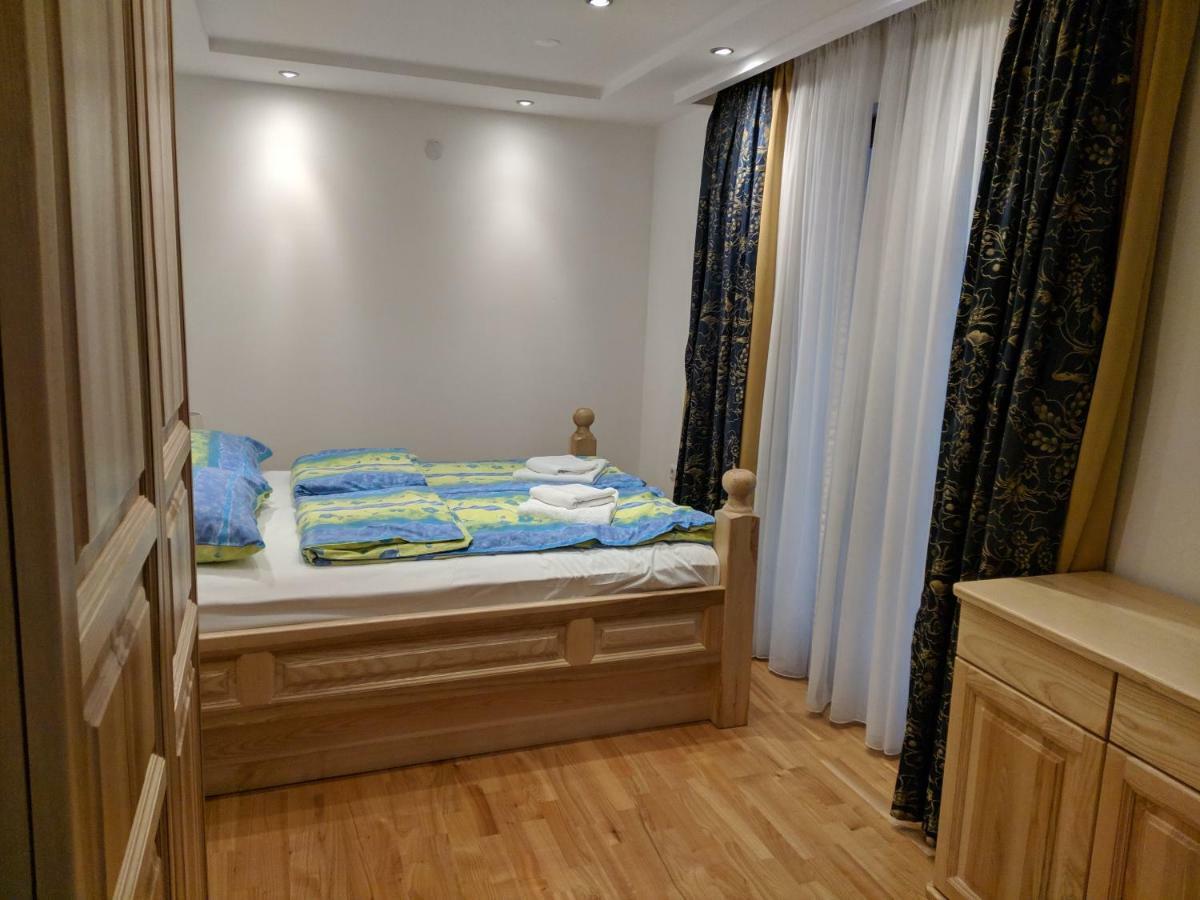 Apartments & Restaurant Abas Плав Экстерьер фото
