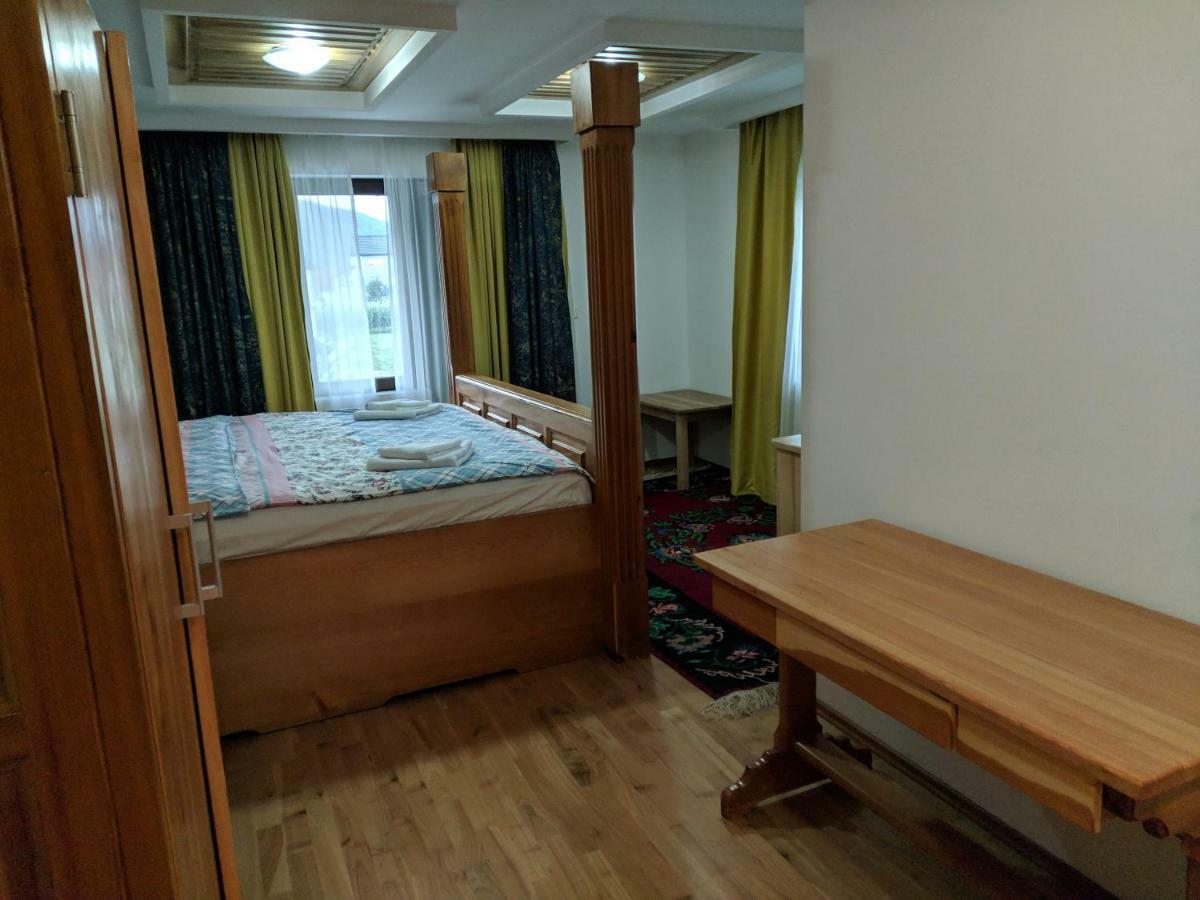 Apartments & Restaurant Abas Плав Экстерьер фото